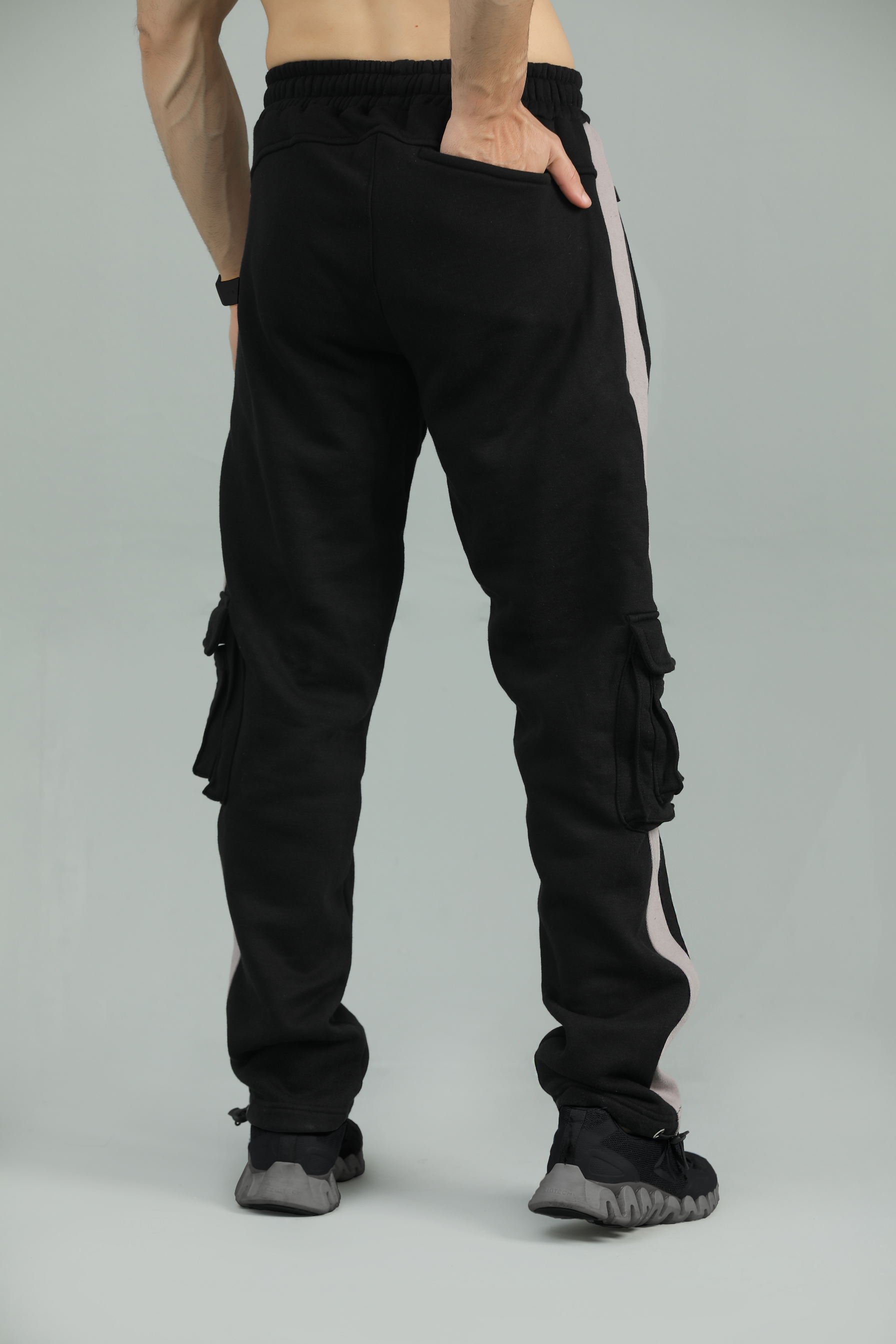 SPEEDFLEX Oversize Jogger Pants - Black
